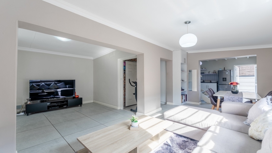 To Let 2 Bedroom Property for Rent in Avondale Western Cape